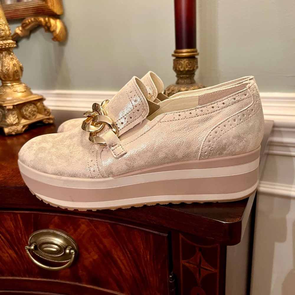 EEUC Women's Dolce Vita Jhenee Light Gold Platform Espadrilles Loafers Size 9.5 - Picture 3 of 8